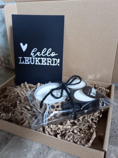 BRIEVENBUSKADOOTJE 3 WAXINELICHTJES