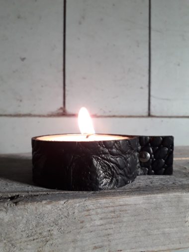 WAXINELICHT GROOT ZWART KROKO