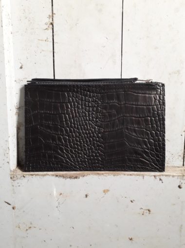 ETUI 24x15 CM ZWART KROKO