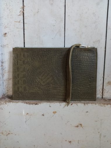 ETUI 24x15 CM DONKERGROEN/KROKO