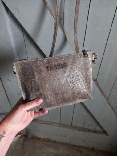 LEREN SCHOUDERTASJE TAUPE/KROKO/BRONS