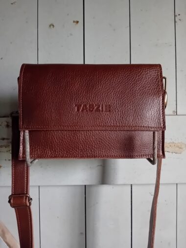 LEREN SCHOUDERTAS DONKER CARAMEL/BRONS