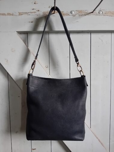 LEREN BUCKET-BAG MAT ZWART/BRONS